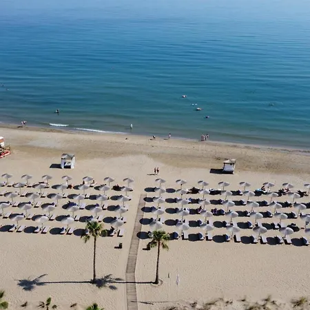 Delfina Tropic Θέρετρο