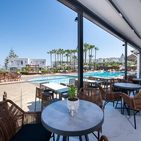 Delfina Tropic Paralia Kourna