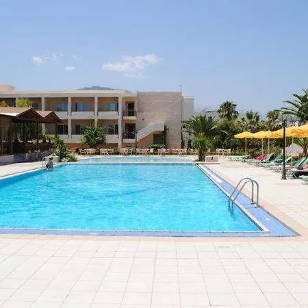 Θέρετρο Delfina Tropic