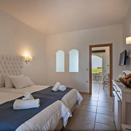 Delfina Tropic 4*