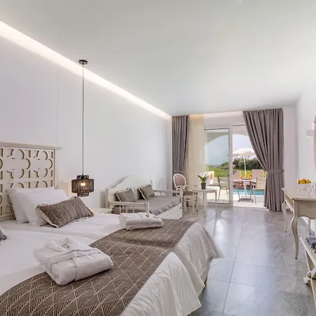 Delfina Tropic