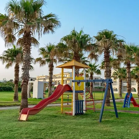 Delfina Tropic 4*